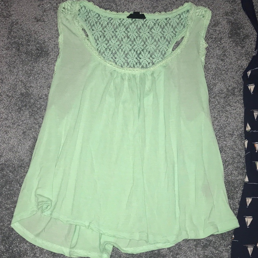 MINT GREEN TOP